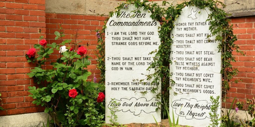 Texas lawsuit against Galveston ISD over Ten Commandments display returns to state court